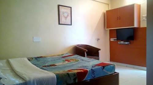 Shivkrupa Hotel